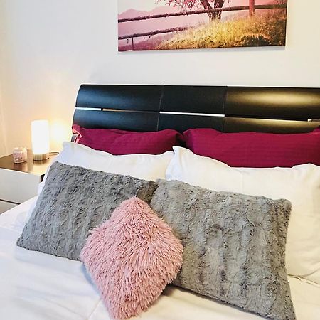Apartament Chic Escape One - Free Parking Braszów Zewnętrze zdjęcie